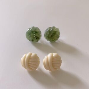 Vintage Avon 1980 Faux Ivory Tone and Green Pierced Lustre Fashion Earrings Pair